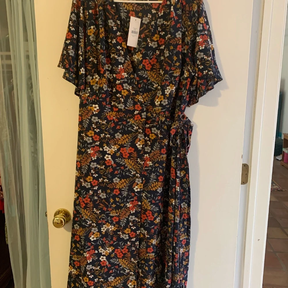 Evans Women's Plus Size Vivian Wrap Maxi Dress - Navy Sz18 - Picture 5 of 7